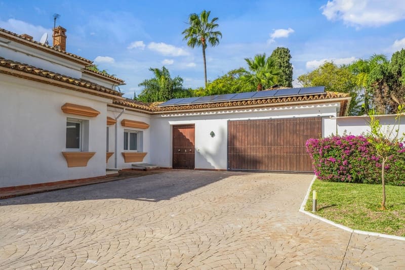 6 soverom Villa til salgs i Guadalmina med svømmebasseng garasje - € 3 250 000 (Ref: 8729264)