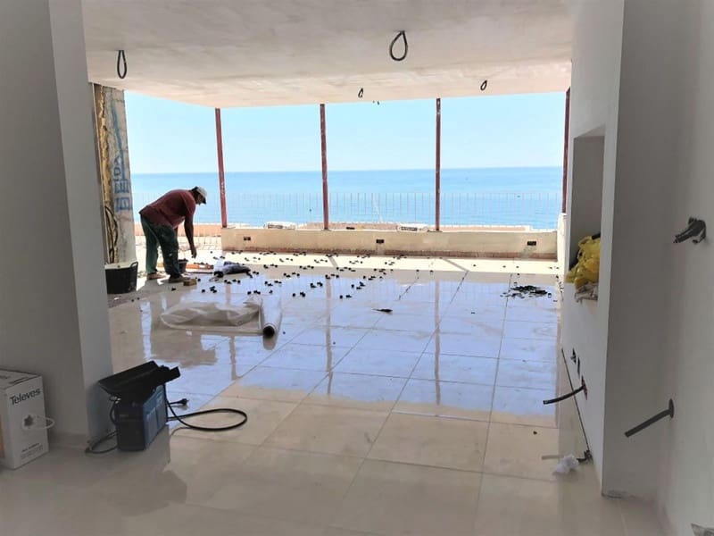 2 soverom Penthouse til salgs i Fuengirola med svømmebasseng garasje - € 989 000 (Ref: 8729266)