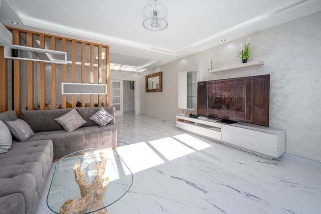 4 sovrum Villa till salu i Mijas Costa, Mijas med pool garage - 1 390 000 € (Ref: 8747606)