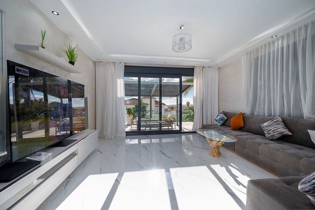 4 chambre Villa/Maison à vendre à Mijas Costa, Mijas avec piscine garage - 1 390 000 € (Ref: 8747606)