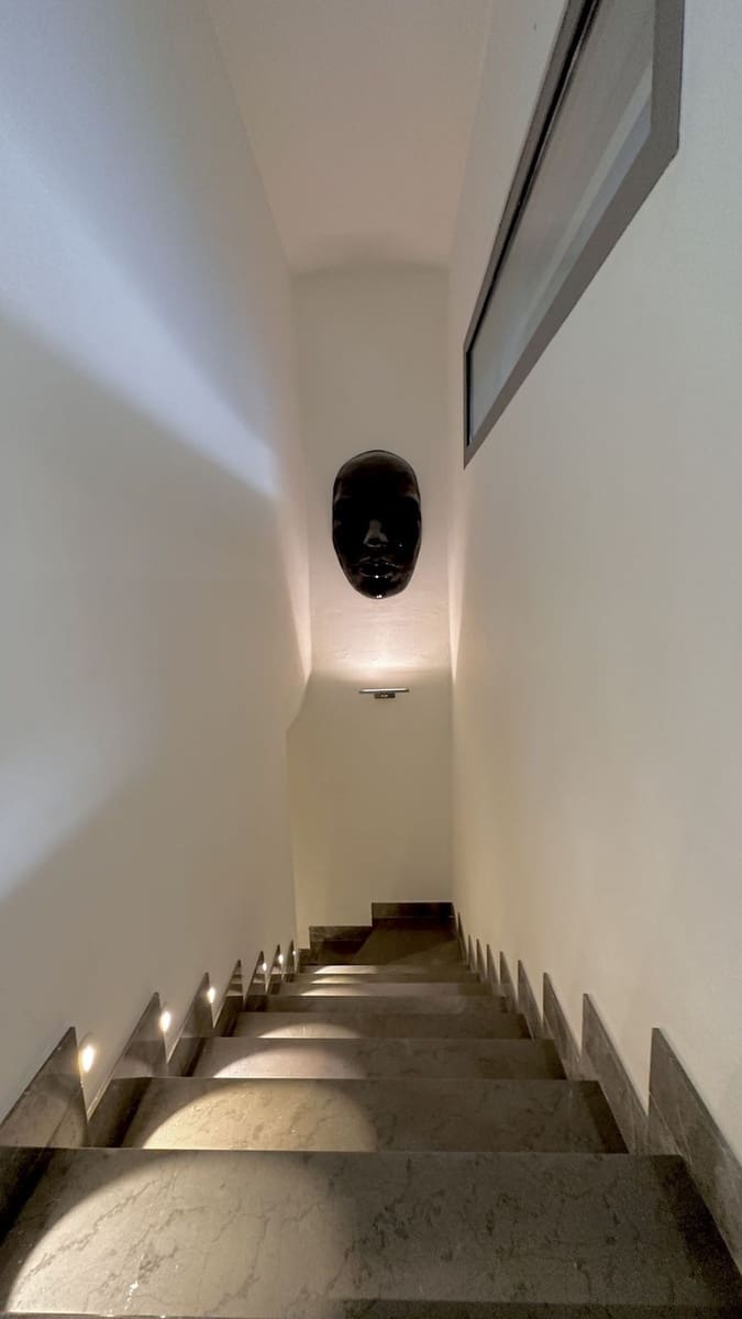 4 bedroom Villa for sale in Marbella with pool garage - € 2,500,000 (Ref: 8747607)