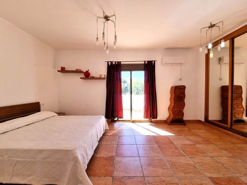 5 sovrum Villa till salu i Mijas Costa med pool garage - 942 000 € (Ref: 8752156)