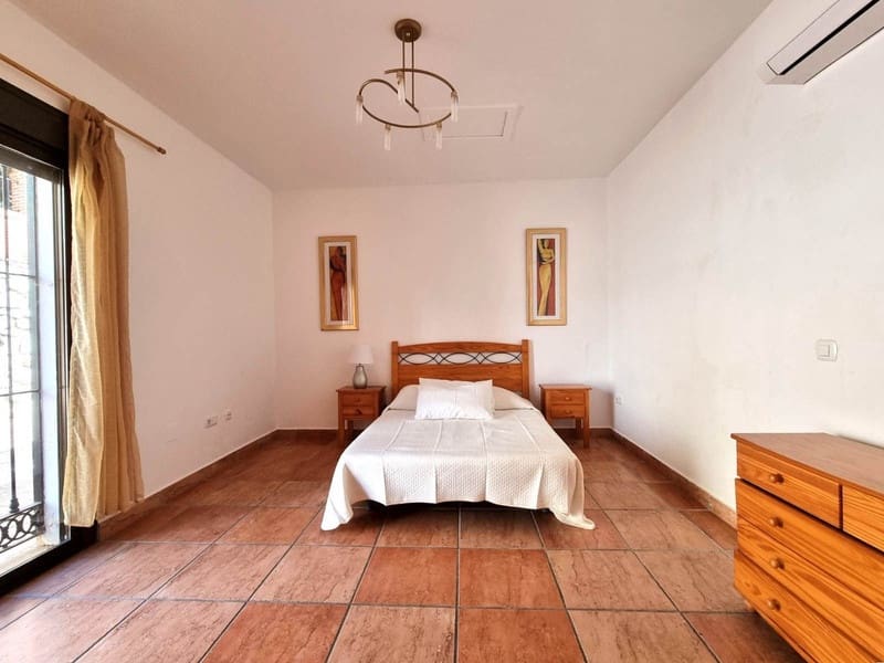 5 sovrum Villa till salu i Mijas Costa med pool garage - 942 000 € (Ref: 8752156)