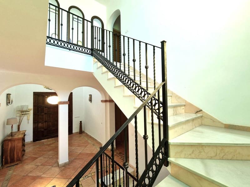 5 sovrum Villa till salu i Mijas Costa med pool garage - 942 000 € (Ref: 8752156)