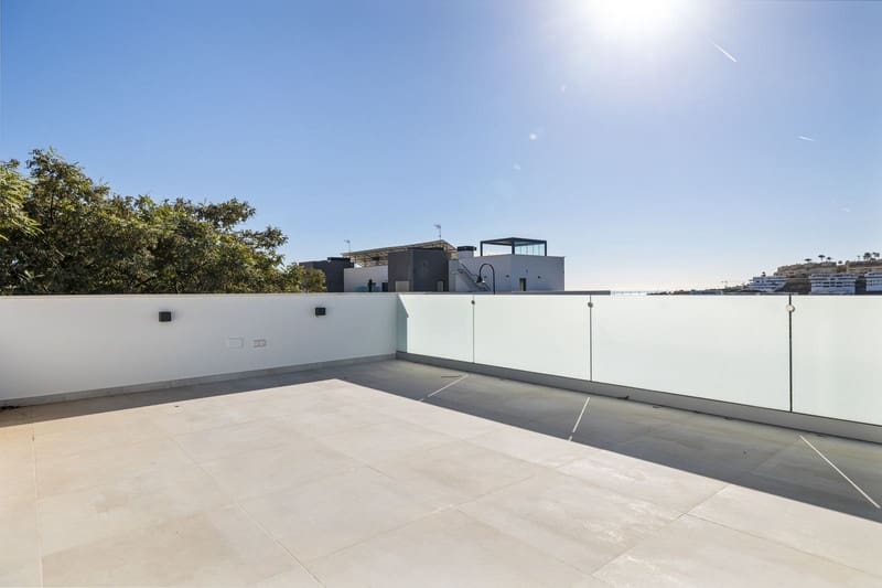 6 sovrum Villa till salu i La Cala de Mijas med pool garage - 2 650 000 € (Ref: 8755351)