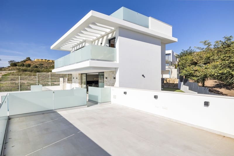 6 sovrum Villa till salu i La Cala de Mijas med pool garage - 2 650 000 € (Ref: 8755351)