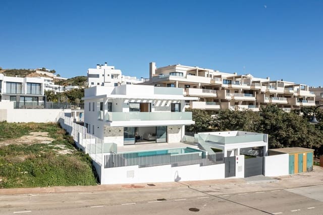 6 bedroom Villa for sale in La Cala de Mijas, Mijas with pool garage - € 2,650,000 (Ref: 8755351)
