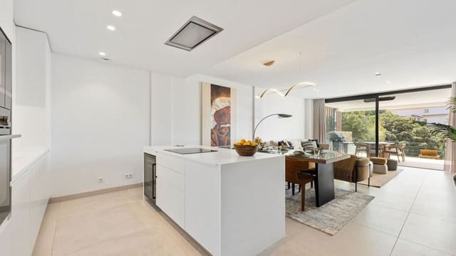 3 sovrum Lägenhet till salu i Marbella med pool garage - 898 000 € (Ref: 8759713)