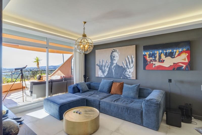 4 bedroom Apartment for sale in Nueva Andalucia with pool garage - € 1,350,000 (Ref: 8773318)