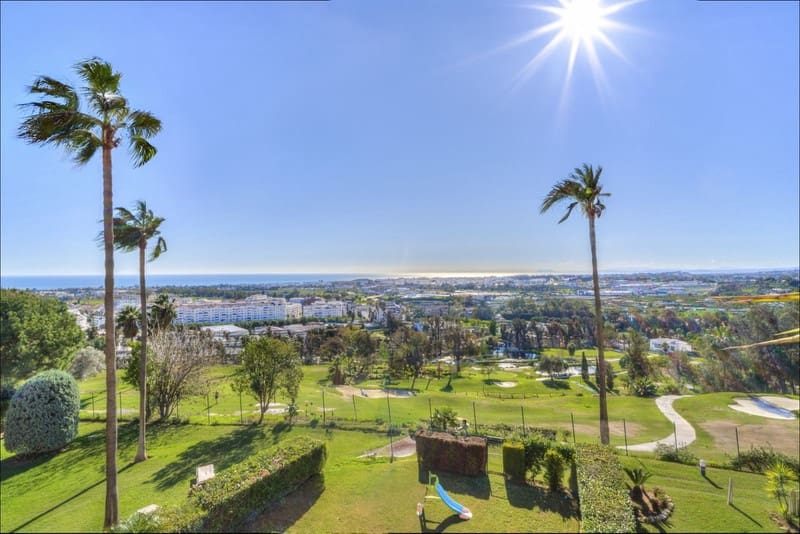 4 bedroom Apartment for sale in Nueva Andalucia with pool garage - € 1,350,000 (Ref: 8773318)