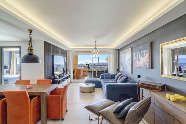 Apartamento de 4 habitaciones en Nueva Andalucia, Marbella en venta con piscina garaje - 1.350.000 € (Ref: 8773318)