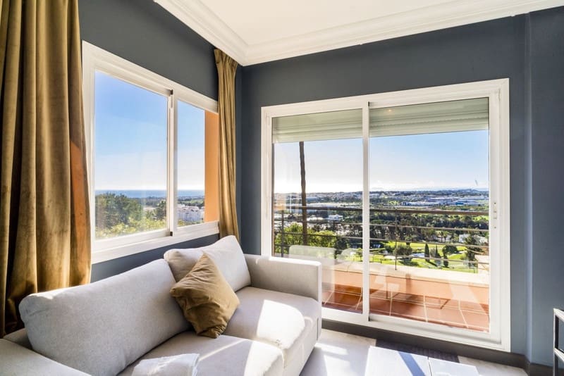 4 bedroom Apartment for sale in Nueva Andalucia with pool garage - € 1,350,000 (Ref: 8773318)