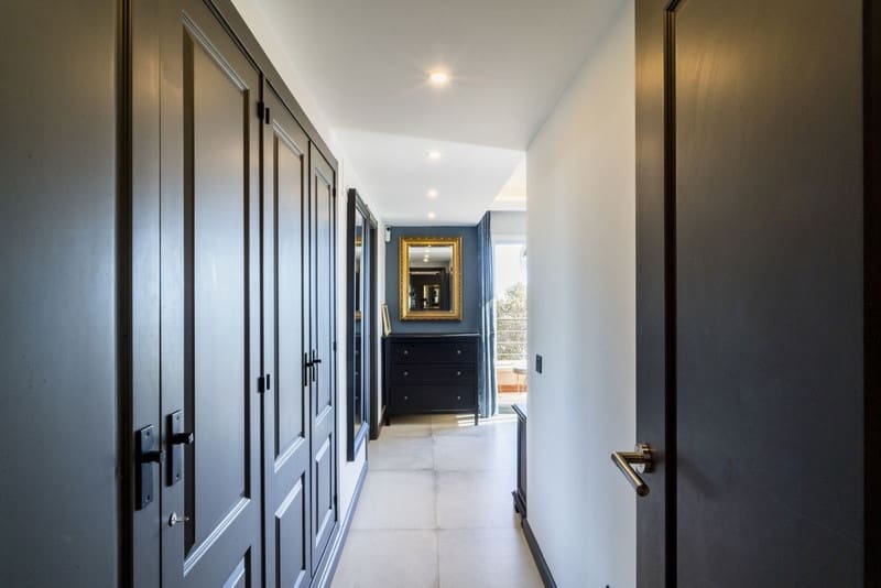 4 bedroom Apartment for sale in Nueva Andalucia with pool garage - € 1,350,000 (Ref: 8773318)