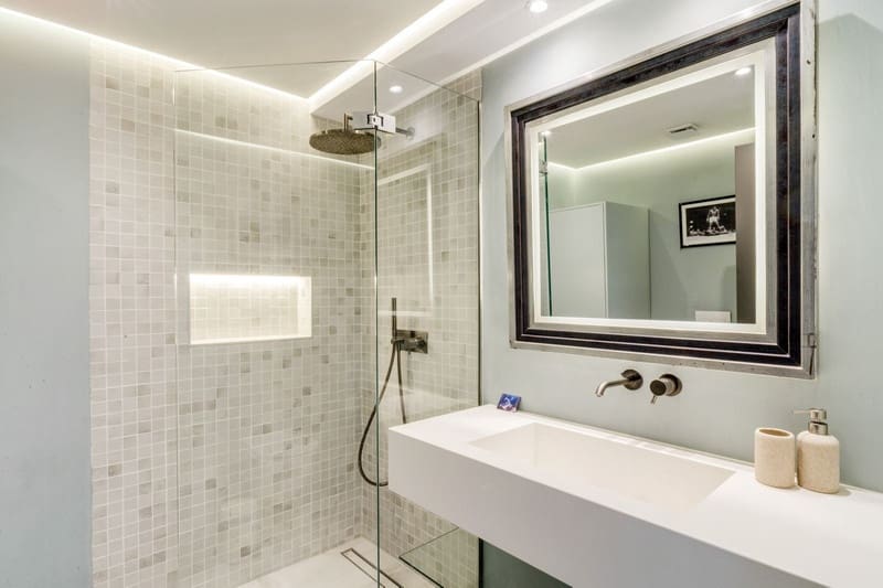 4 bedroom Apartment for sale in Nueva Andalucia with pool garage - € 1,350,000 (Ref: 8773318)