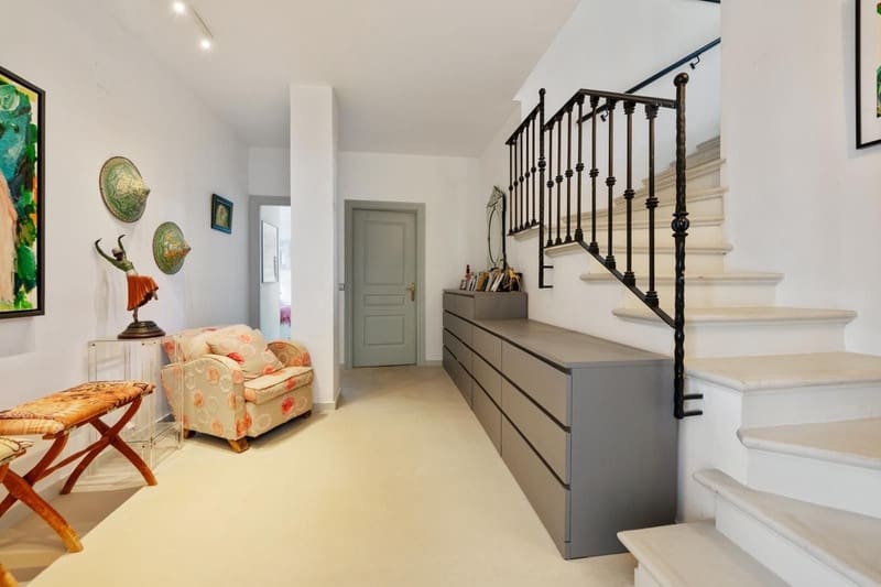 4 sovrum Semi-fristående Villa till salu i Marbella med pool garage - 2 195 000 € (Ref: 8773320)