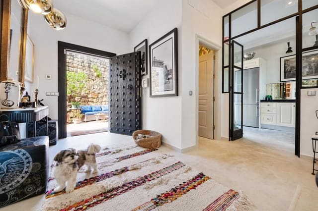 4 sovrum Semi-fristående Villa till salu i Marbella med pool garage - 2 195 000 € (Ref: 8773320)