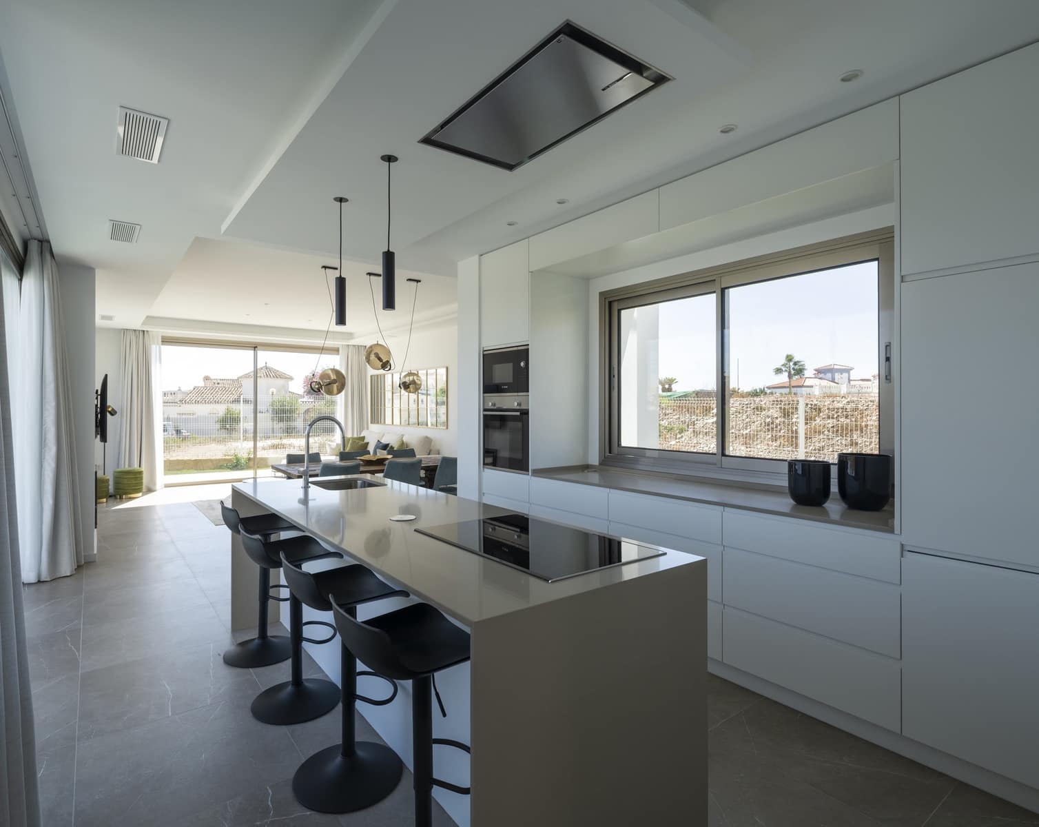 5 bedroom Villa for sale in Mijas Costa with pool garage - € 1,995,000 (Ref: 8773322)