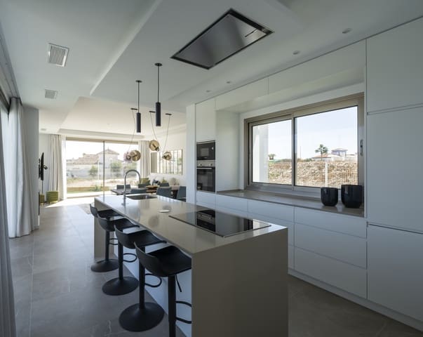 5 sovrum Villa till salu i Mijas Costa, Mijas med pool garage - 1 995 000 € (Ref: 8773322)