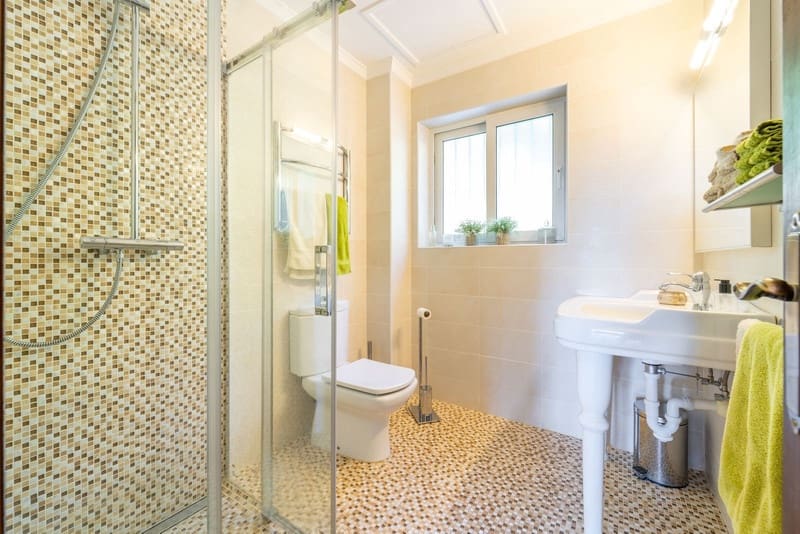 6 bedroom Villa for sale in Benalmadena with pool garage - € 1,695,000 (Ref: 8776036)