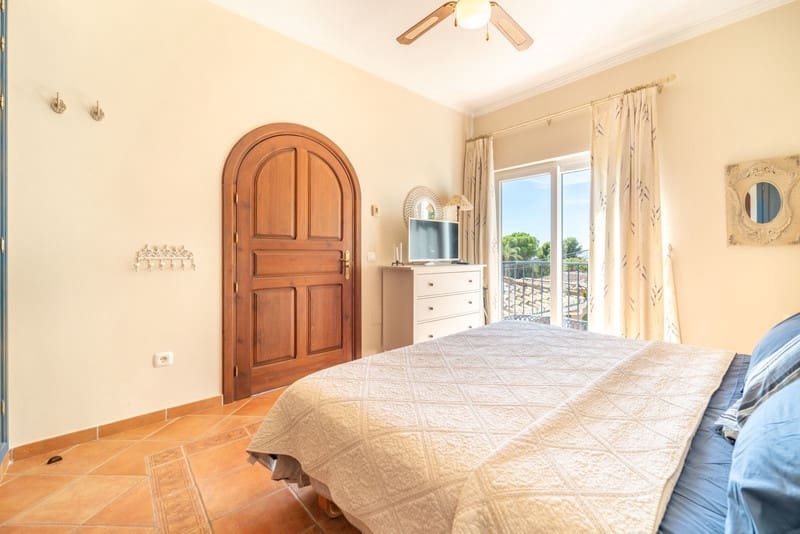 6 bedroom Villa for sale in Benalmadena with pool garage - € 1,695,000 (Ref: 8776036)