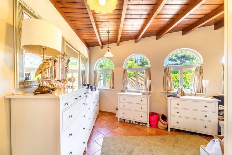 6 bedroom Villa for sale in Benalmadena with pool garage - € 1,695,000 (Ref: 8776036)