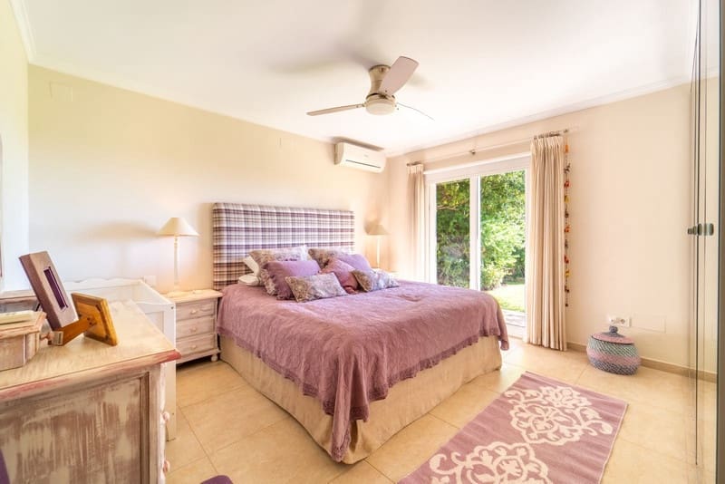 6 bedroom Villa for sale in Benalmadena with pool garage - € 1,695,000 (Ref: 8776036)