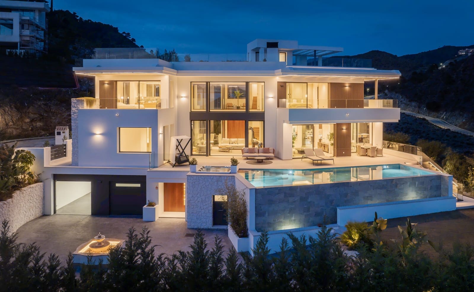 6 sypialnia Willa na sprzedaż w Benahavis z basenem garażem - 4 695 000 € (Ref: 8781284)