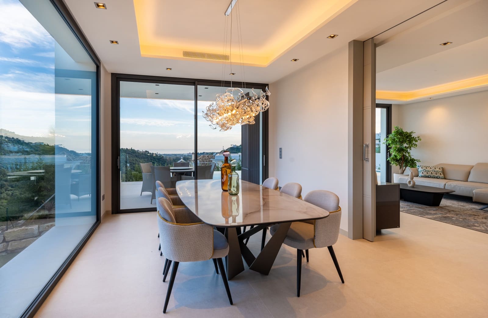 6 sypialnia Willa na sprzedaż w Benahavis z basenem garażem - 4 695 000 € (Ref: 8781284)