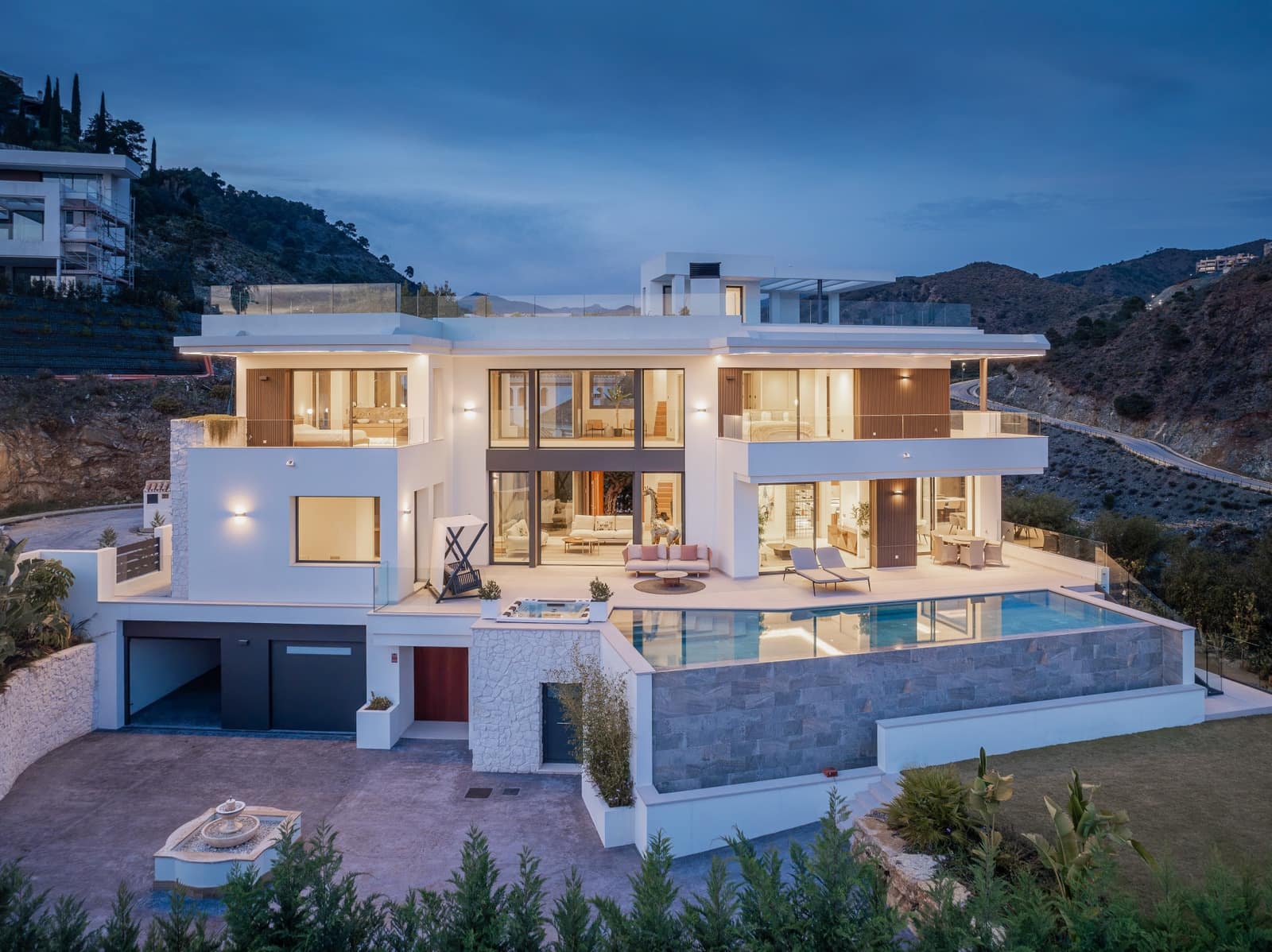 6 sypialnia Willa na sprzedaż w Benahavis z basenem garażem - 4 695 000 € (Ref: 8781284)