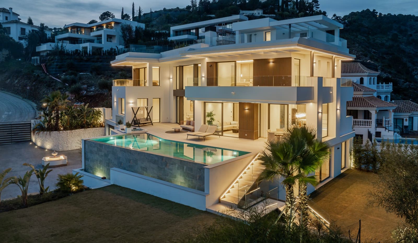 6 sypialnia Willa na sprzedaż w Benahavis z basenem garażem - 4 695 000 € (Ref: 8781284)