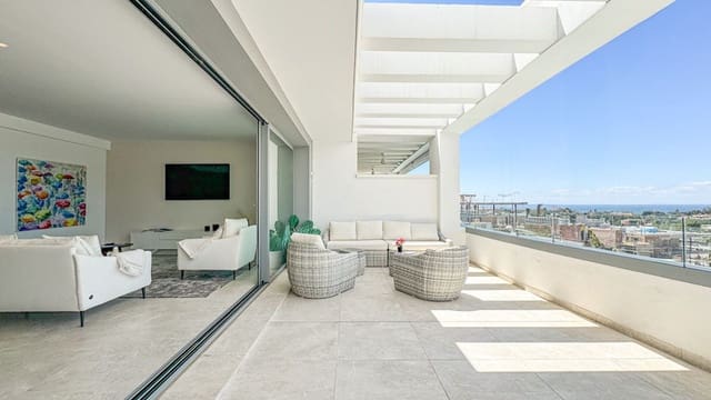 3 soverom Penthouse til salgs i Marbella med svømmebasseng garasje - € 1 790 000 (Ref: 8786143)