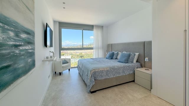 3 soverom Penthouse til salgs i Marbella med svømmebasseng garasje - € 1 790 000 (Ref: 8786143)