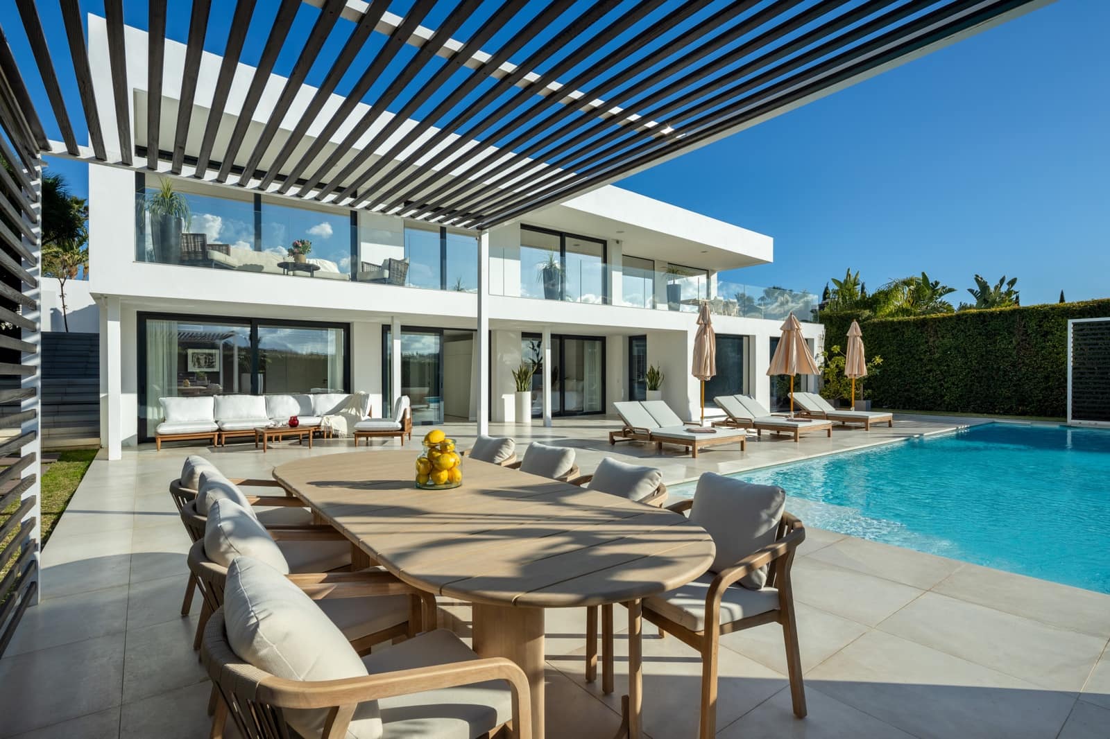 6 bedroom Villa for sale in Marbella with pool garage - € 4,500,000 (Ref: 8786144)