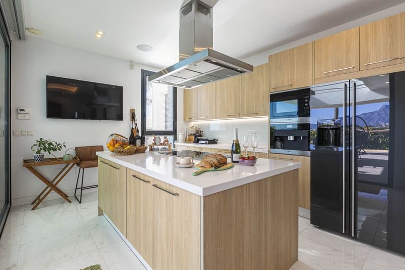 4 sypialnia Willa na sprzedaż w Benahavis z basenem garażem - 4 500 000 € (Ref: 8789249)
