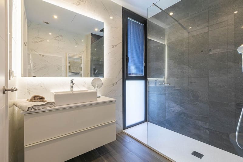 4 sypialnia Willa na sprzedaż w Benahavis z basenem garażem - 4 500 000 € (Ref: 8789249)