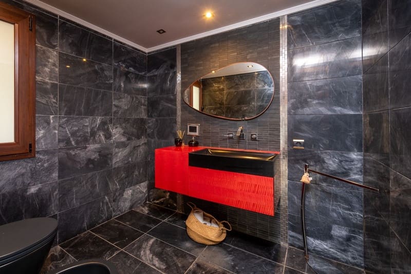 4 bedroom Villa for sale in Golden Mile with pool garage - € 2,700,000 (Ref: 8789250)