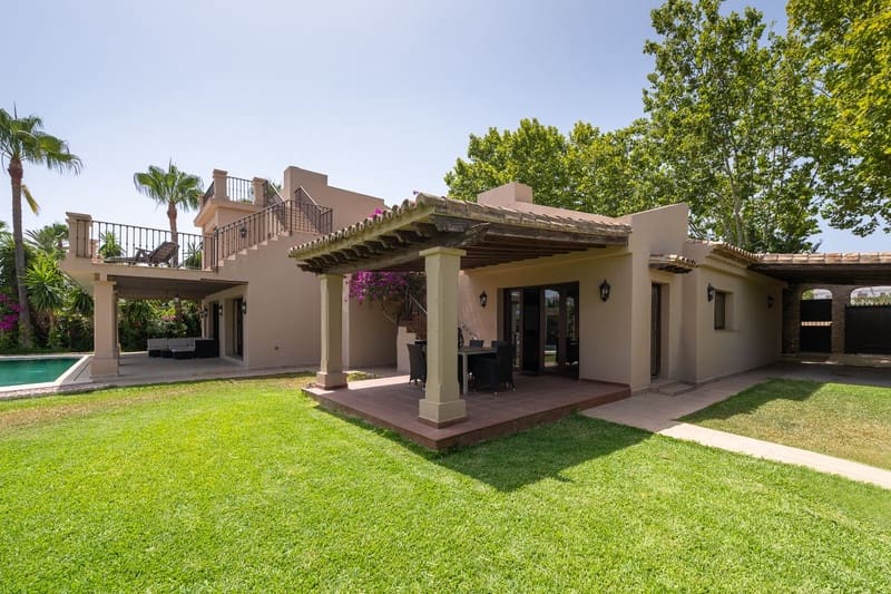 4 bedroom Villa for sale in Golden Mile with pool garage - € 2,700,000 (Ref: 8789250)