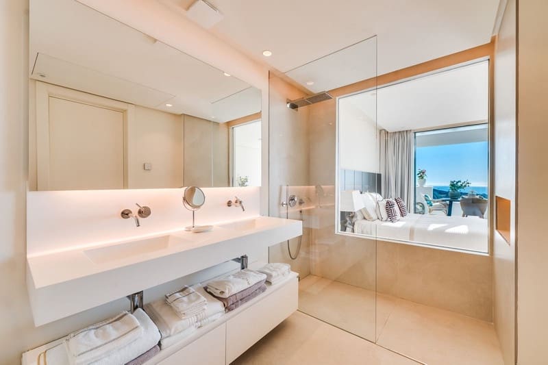 3 sypialnia Apartament na sprzedaż w Ojen z basenem garażem - 1 250 000 € (Ref: 8798364)