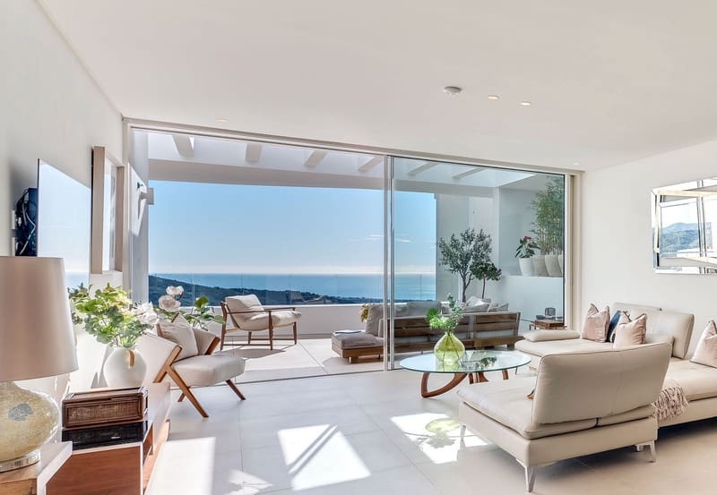 3 sypialnia Apartament na sprzedaż w Ojen z basenem garażem - 1 250 000 € (Ref: 8798364)