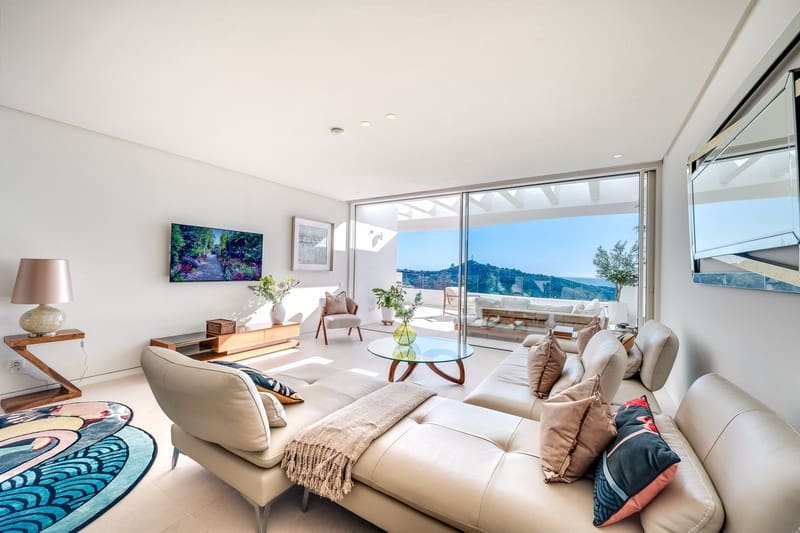 3 sypialnia Apartament na sprzedaż w Ojen z basenem garażem - 1 250 000 € (Ref: 8798364)