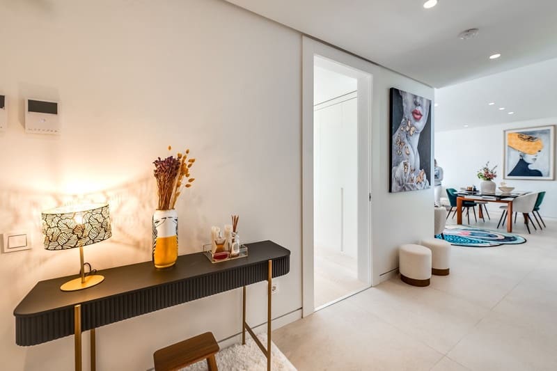 3 sypialnia Apartament na sprzedaż w Ojen z basenem garażem - 1 250 000 € (Ref: 8798364)