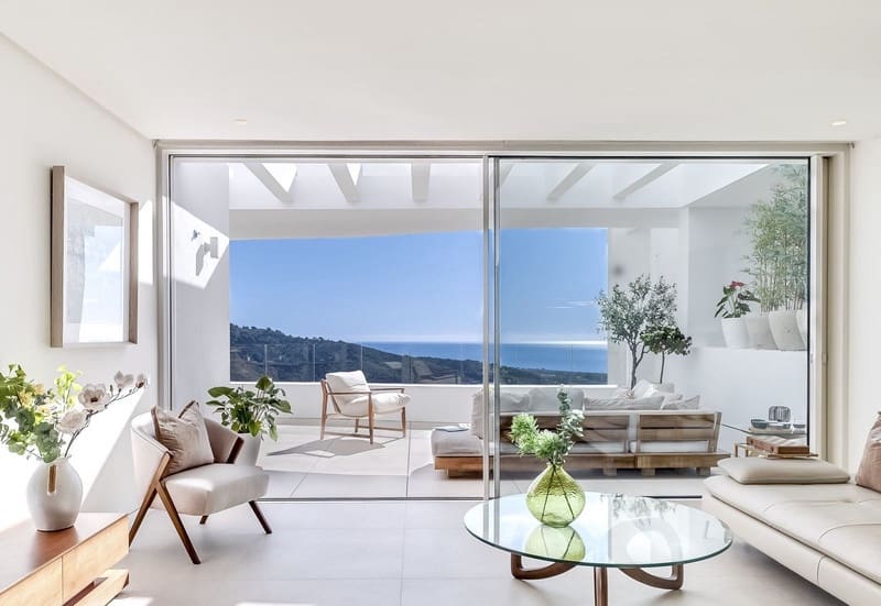 3 sypialnia Apartament na sprzedaż w Ojen z basenem garażem - 1 250 000 € (Ref: 8798364)