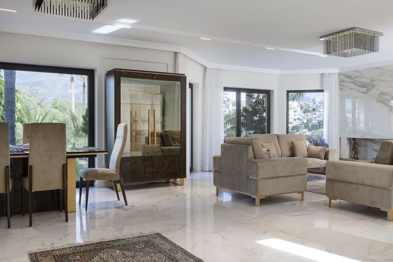 6 sovrum Villa till salu i Mijas Costa med pool garage - 2 700 000 € (Ref: 8805757)