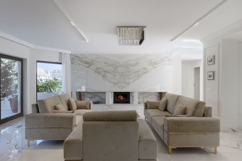 6 sovrum Villa till salu i Mijas Costa med pool garage - 2 300 000 € (Ref: 8805757)