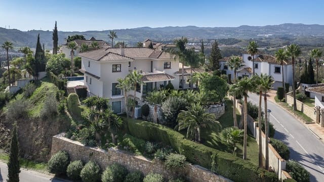 6 sypialnia Willa na sprzedaż w Mijas Costa, Mijas z basenem garażem - 2 300 000 € (Ref: 8805757)