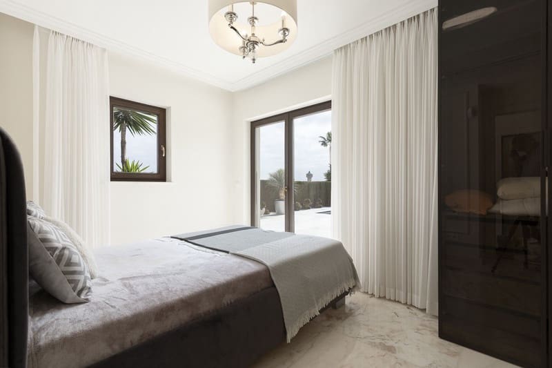 6 sovrum Villa till salu i Mijas Costa med pool garage - 2 300 000 € (Ref: 8805757)