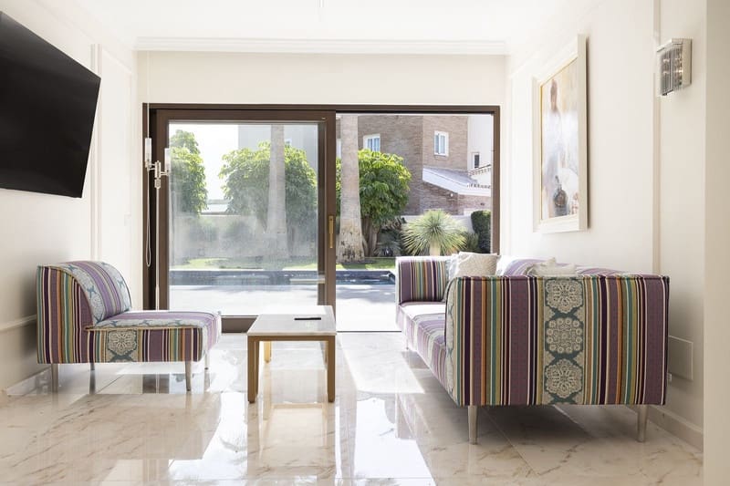 6 sovrum Villa till salu i Mijas Costa med pool garage - 2 300 000 € (Ref: 8805757)