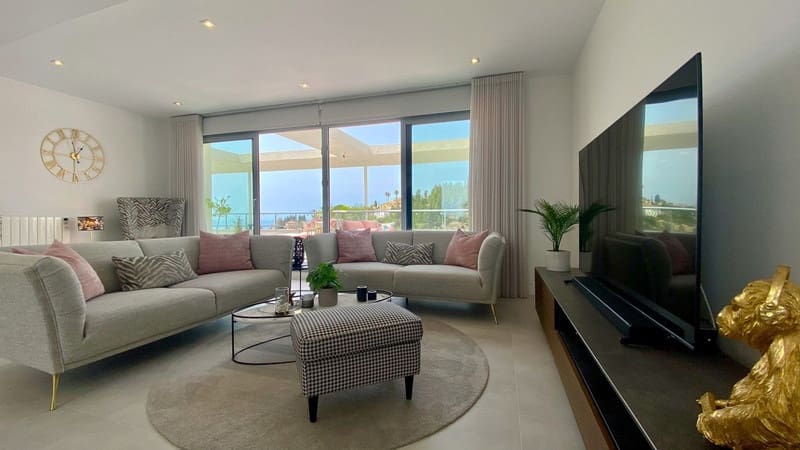 4 bedroom Penthouse for sale in Mijas Costa with pool garage - € 895,000 (Ref: 8805763)