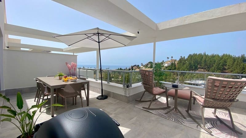 4 bedroom Penthouse for sale in Mijas Costa with pool garage - € 895,000 (Ref: 8805763)