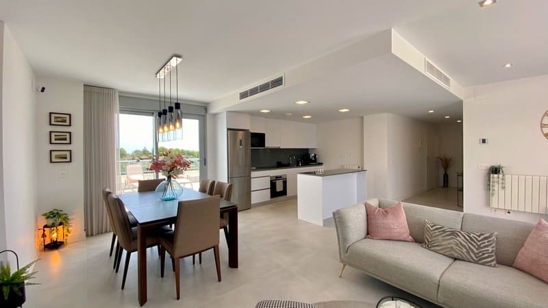 4 bedroom Penthouse for sale in Mijas Costa with pool garage - € 895,000 (Ref: 8805763)